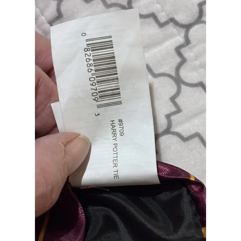NWT Harry Potter Gryffindor Tie‎ (9709)